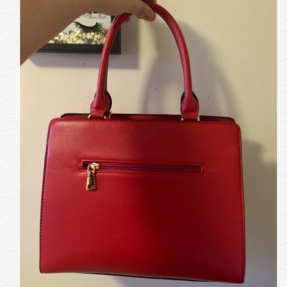 Red leather handbag - Picture 3 of 3